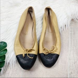 CHANEL Shoes - Chanel Vintage Tan Cap Toe Ballerina Flats 6.5 CHANEL Shoes - Chanel Vintage Tan Cap Toe Ballerina Flats 6.5
